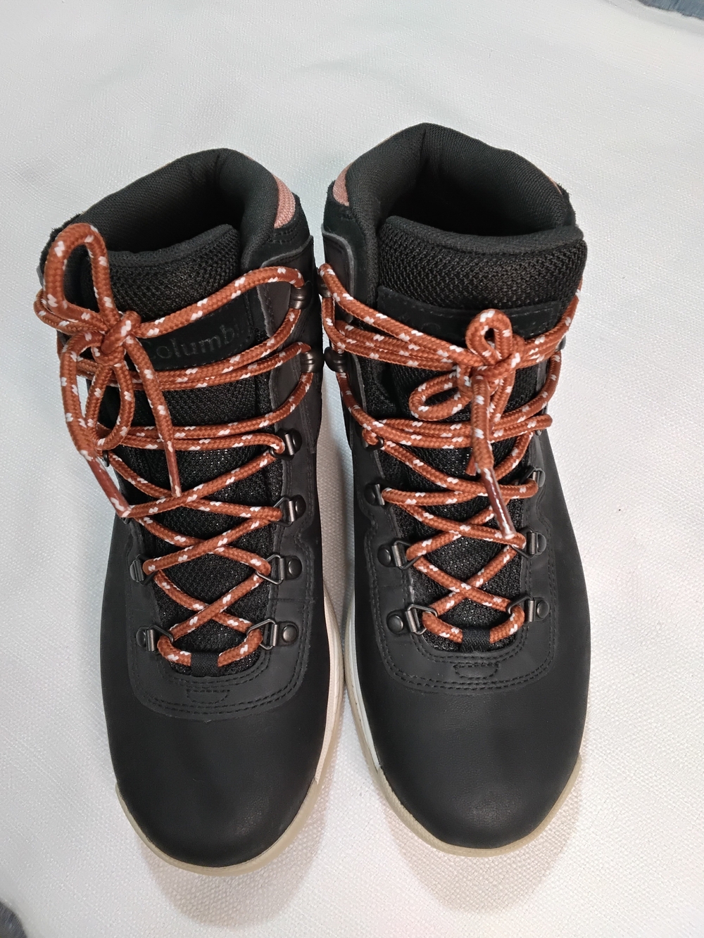 Columbia Black Lace-Up Boots with Rust-Brown Laces and Pink Trim Womens Sz 10.5.